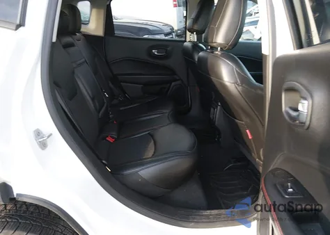 2019 Jeep Compass Trailhawk 4X4 from USA, damaged, VIN 3C4NJDDB8KT722084